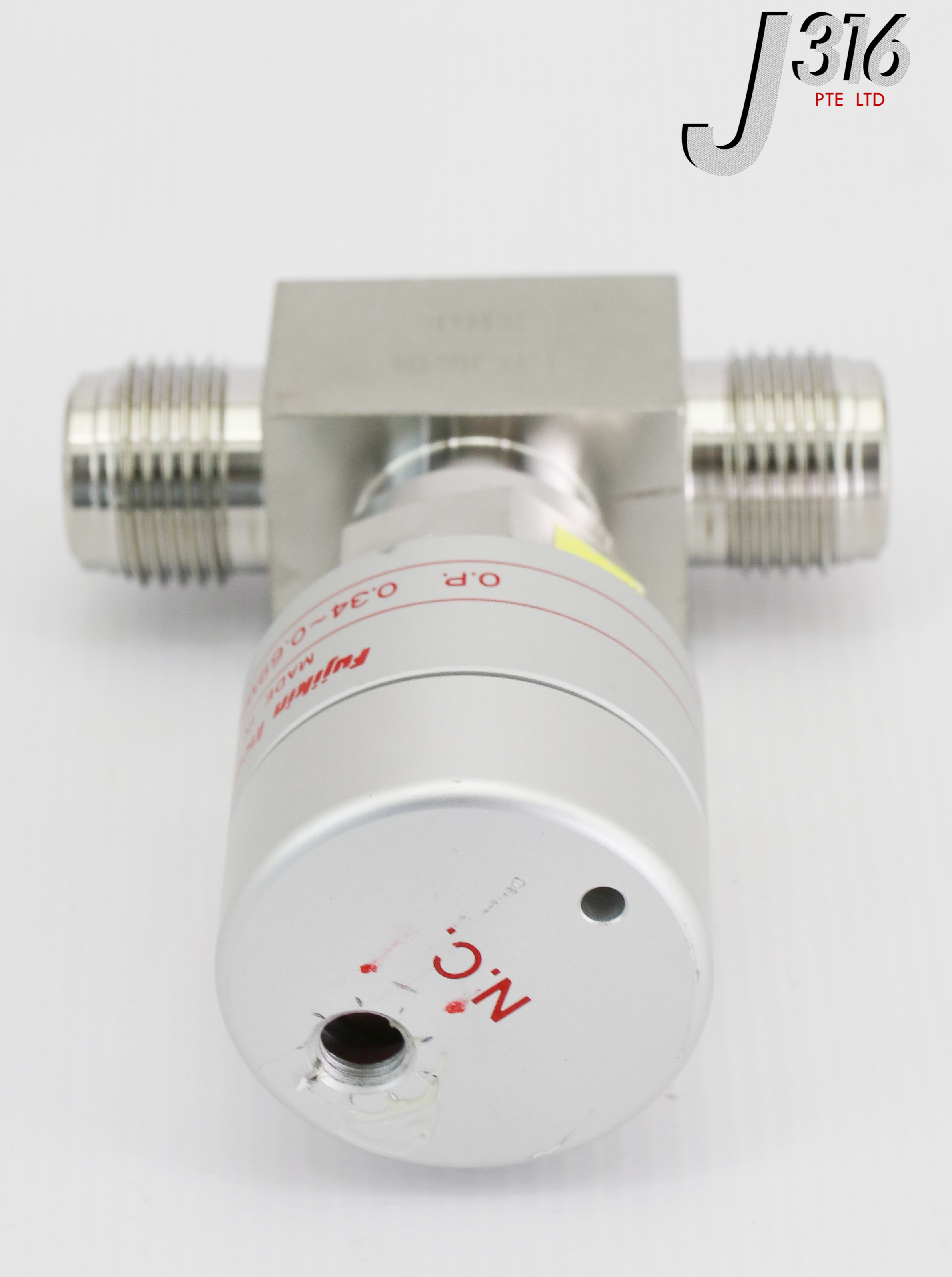 19361 (LOT OF 29) FUJIKIN VALVE, TYPE N.C., O.P. 0.34~0.69MPA, 1/2